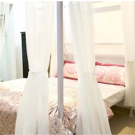 Lighthouse Bnb Индор Екстериор снимка